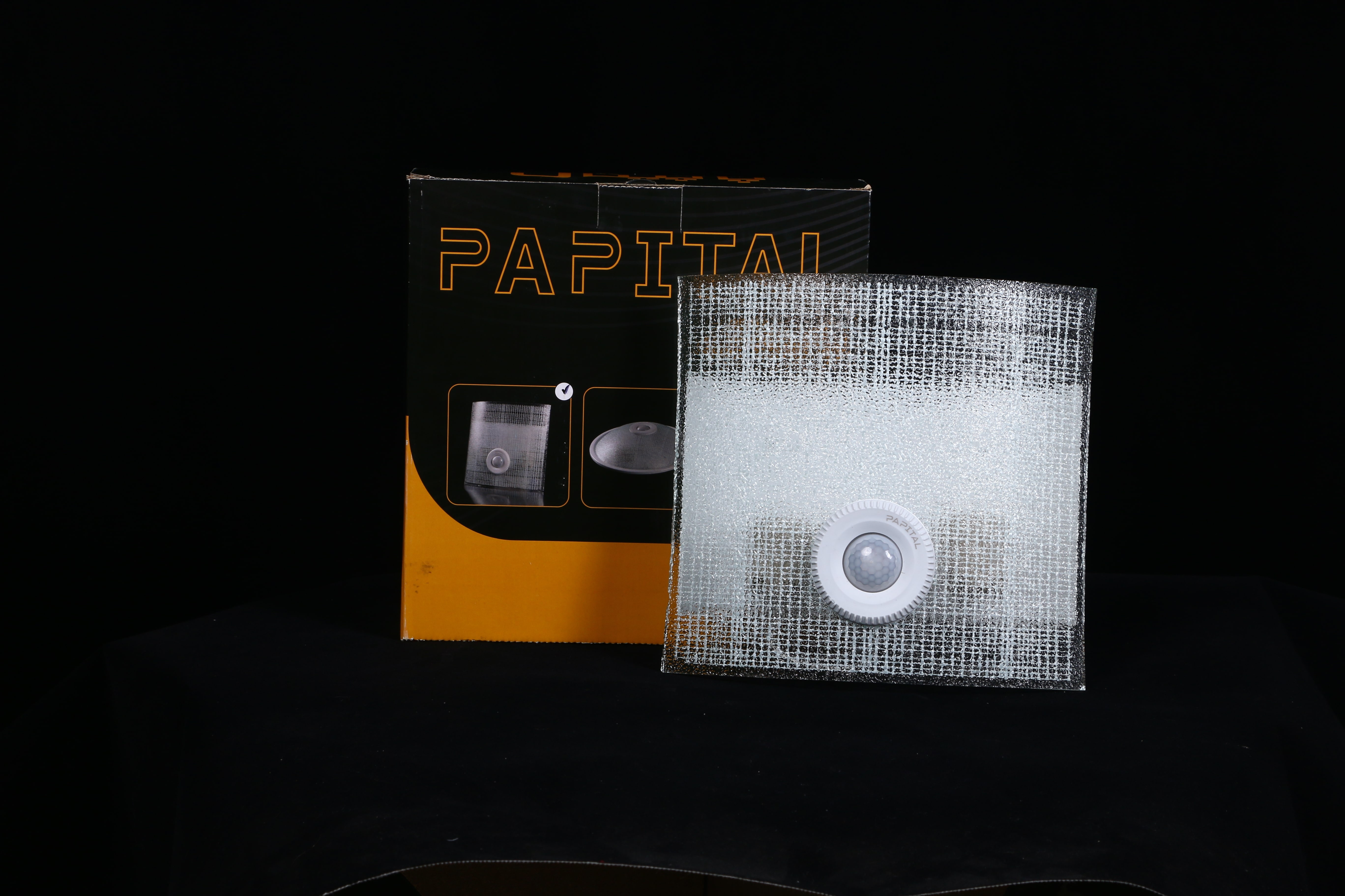 چراغ سنسوردار دیواری شیشه فلز